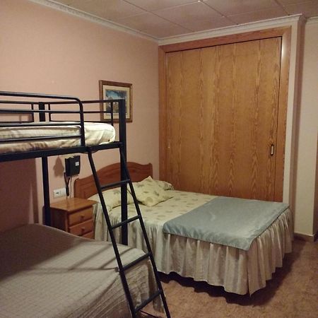 Hotel Meson El Castillo Баньєрес-де-Маріола Екстер'єр фото
