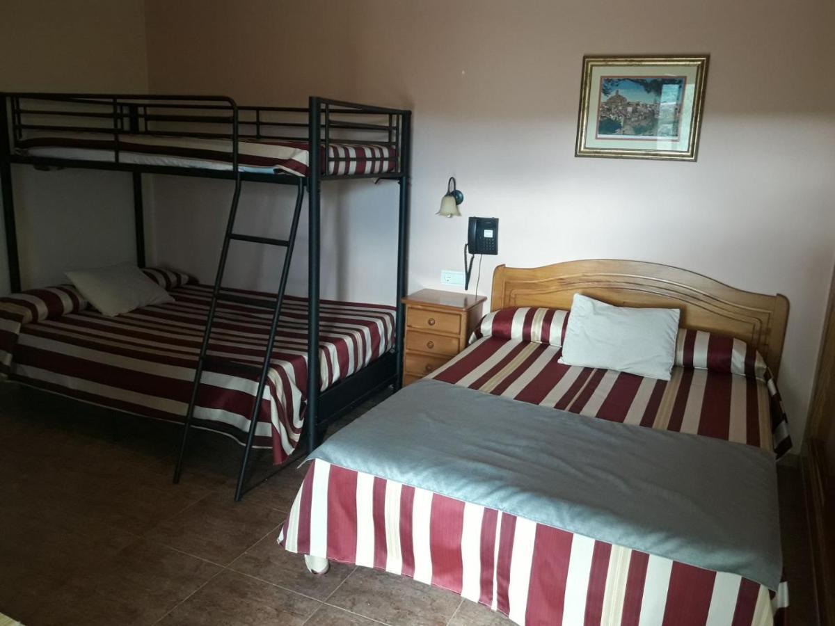 Hotel Meson El Castillo Баньєрес-де-Маріола Екстер'єр фото