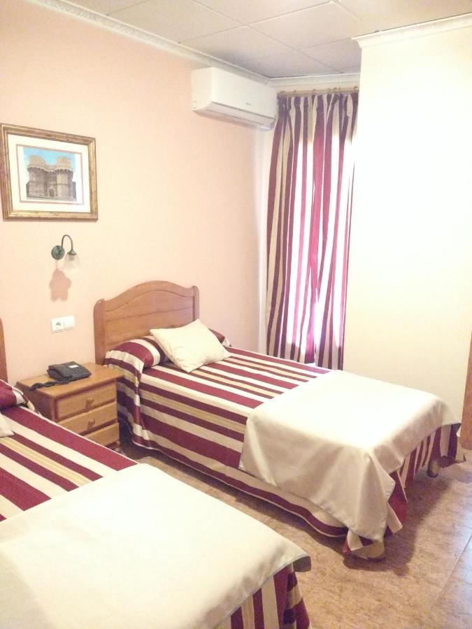Hotel Meson El Castillo Баньєрес-де-Маріола Екстер'єр фото