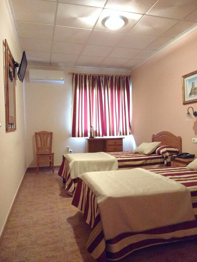 Hotel Meson El Castillo Баньєрес-де-Маріола Екстер'єр фото